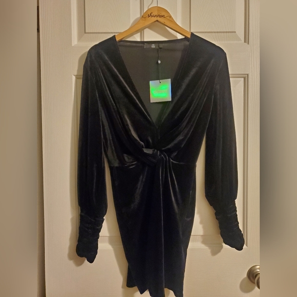NWT Missguided mini dress size 4 - Picture 1 of 4